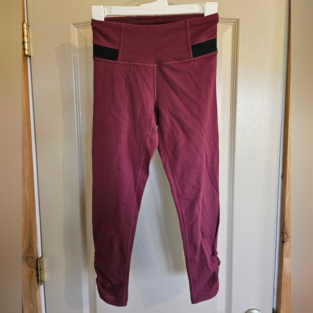 Lucy Burgundy Leggings XS Cinches At The Bottom Of Each Leg‎ On The Side